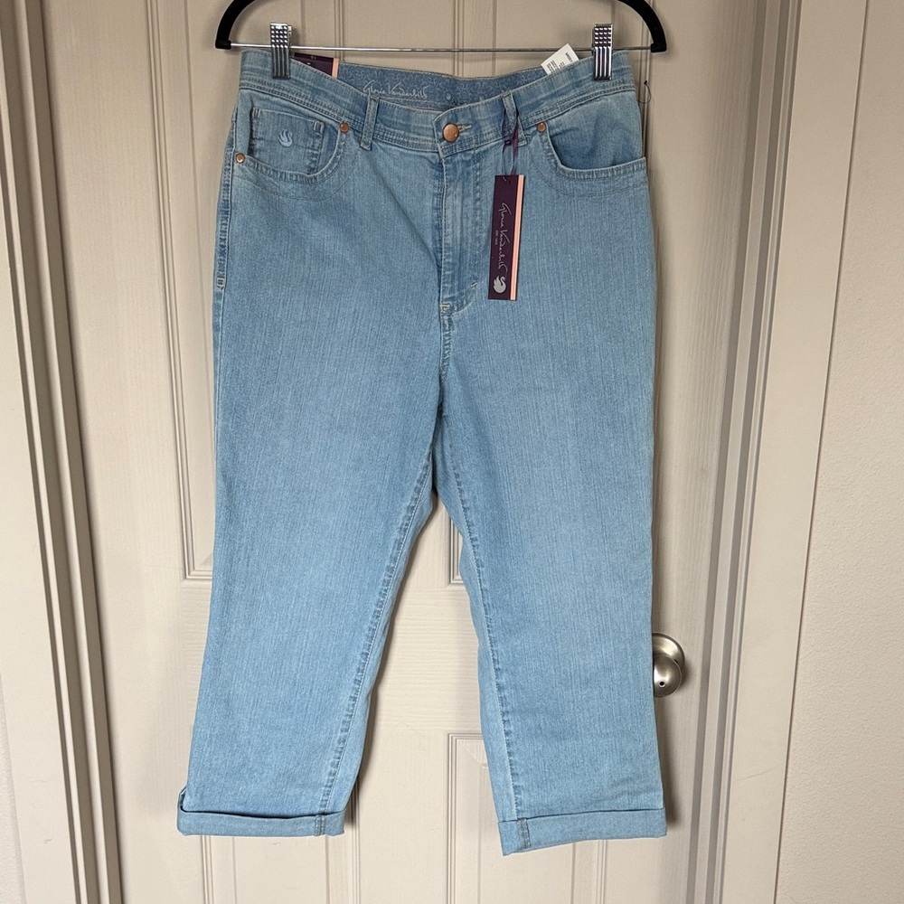 Gloria Vanderbilt Light Blue Ankle Jeans